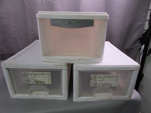 6 Sterilite Storage Drawers