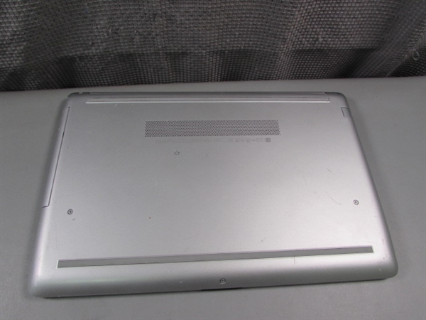 HP 15.5 Model 15-db0031nr Laptop