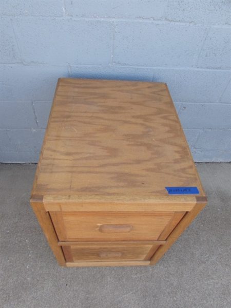 Solid Oak 2-Drawer File Cabinet