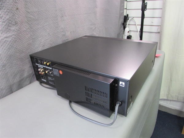 Sony MDP-605 LaserDisc System-See Description