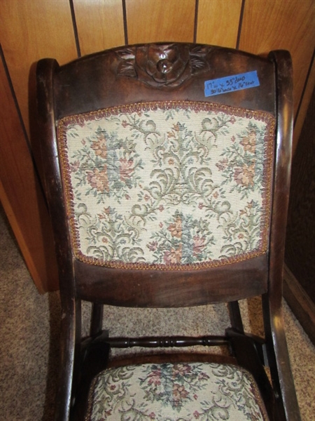 VINTAGE FOLDING ROCKING CHAIR - ESTATE