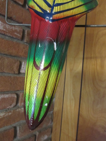 CERAMIC MEXICAN MADE PARROT - ESTATE