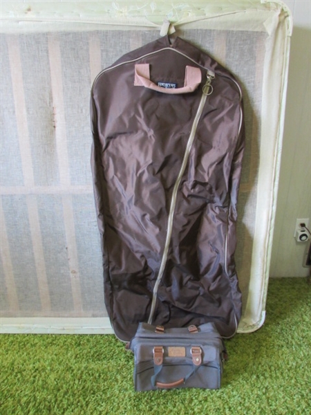 LANDS END GARMENT BAG & CANVAS TOILETRY BAG - ESTATE