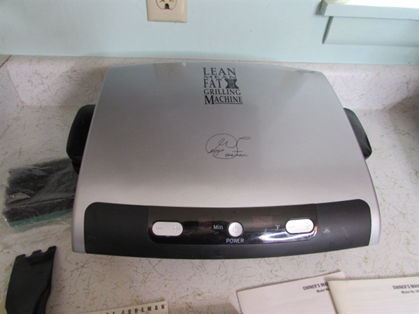 George Foreman Grilling Machine with Cookbook