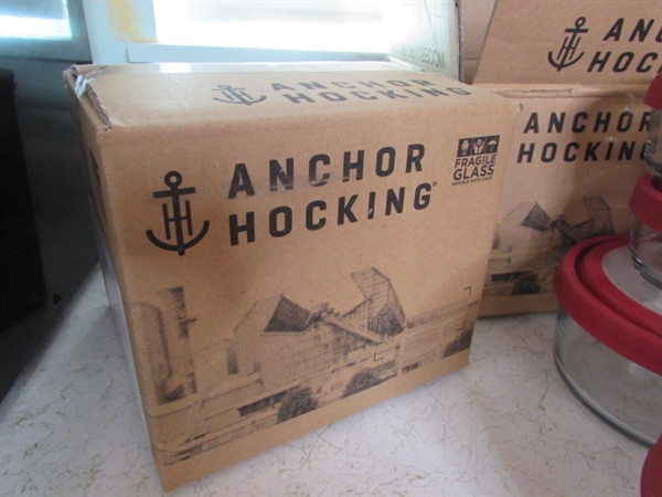 NEW- Anchor Hocking Glass True Seal W/Lids and Plastic Storage Containers