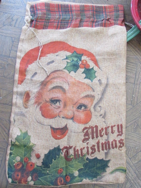 Wrapping Paper & Storage, Christmas Cards, Bags, & Stockings