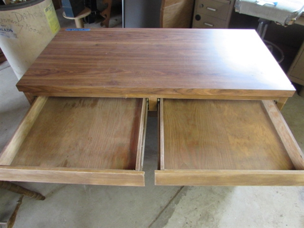 Vintage Desk w/2 Drawers