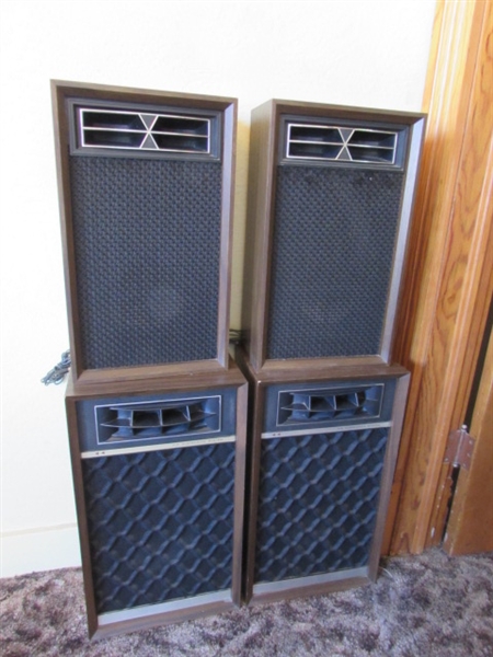 Vintage Montgomery Ward Speaker Set