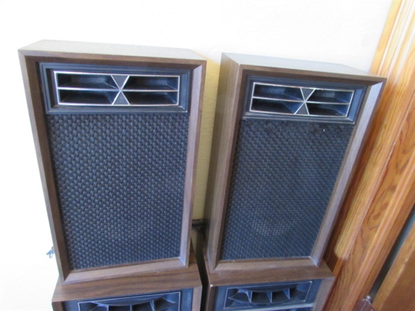 Vintage Montgomery Ward Speaker Set