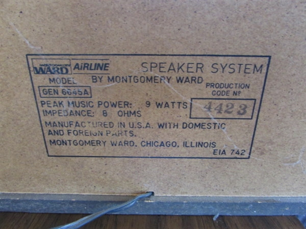 Vintage Montgomery Ward Speaker Set