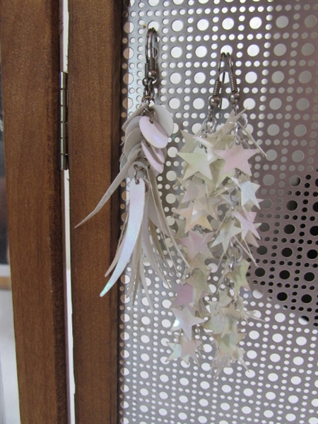 Jewelry Collection with Unicorn Jewelry Mirror Holder- Some 925.