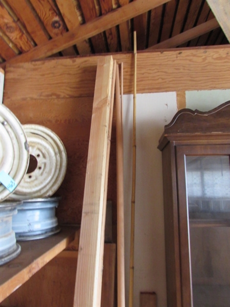 Various Pieces of Wood & Plywood.