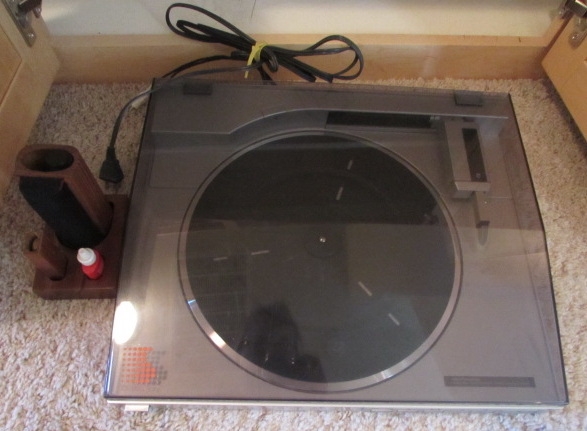 .Sony Lineartracking/Fully Automatic Stereo Turntable System PS-LX500 W/ Discleaner Set