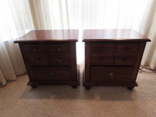 Pair of Broyhill Quality Furniture Night Stands