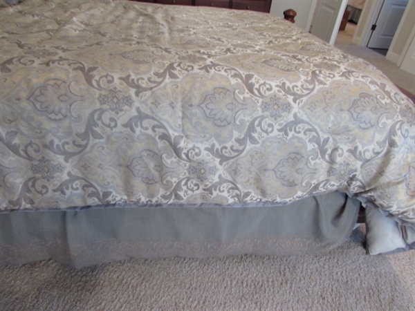 Queen Size Bedding Set