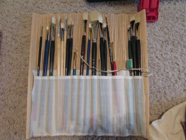 Richeson Folding Wooden Easel and Art Supplies