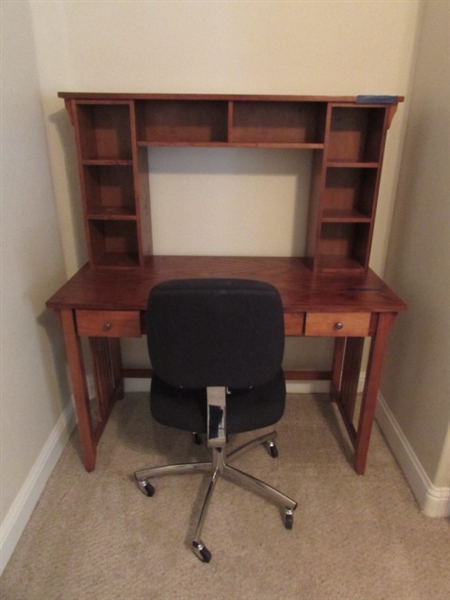 2 Tier Wood Desk w/Office Chair