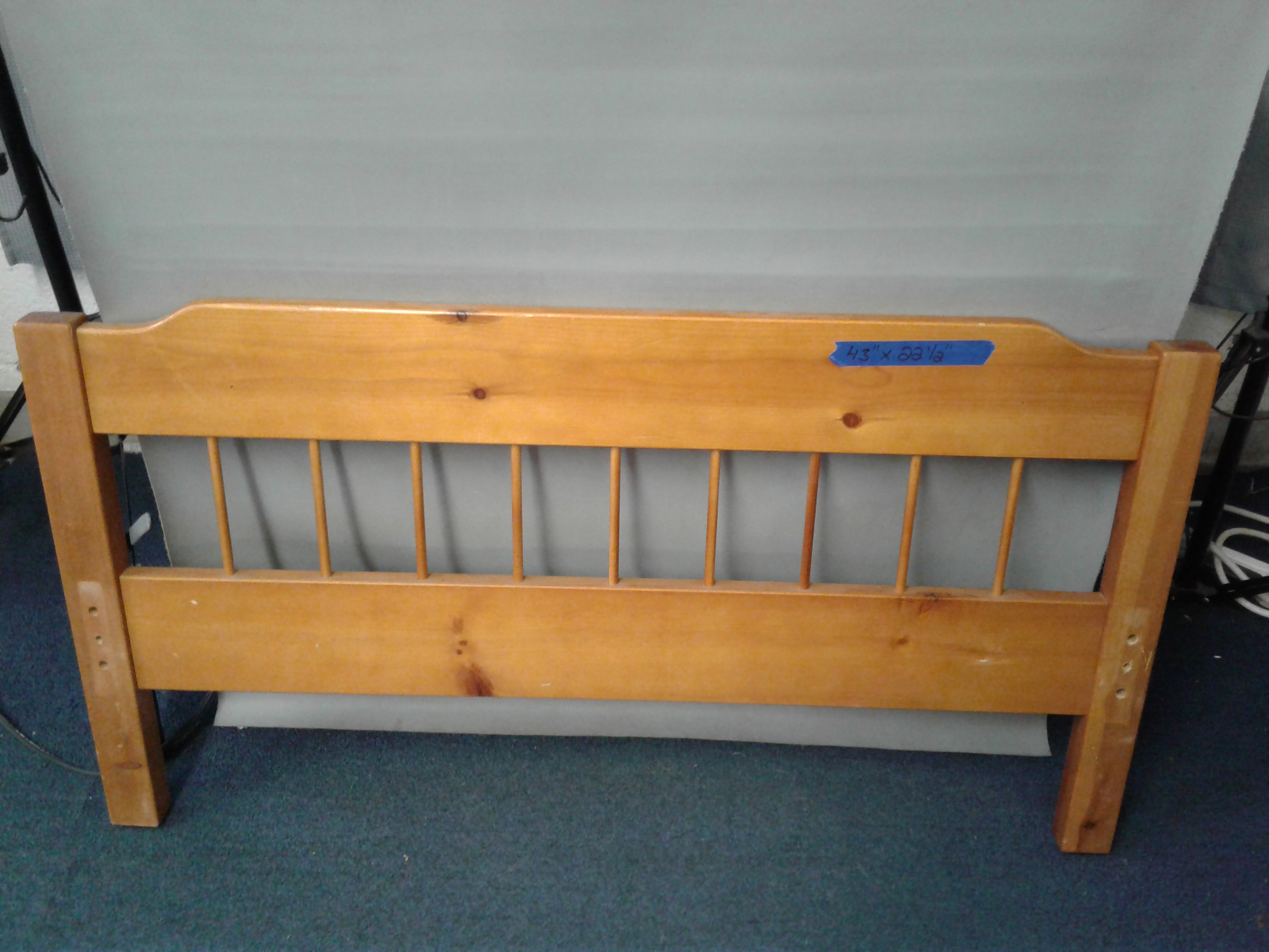 Lot Detail - Wood Twin Size Bed Frame