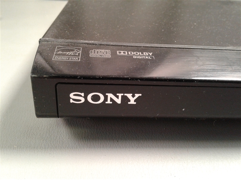Samsung 24 Flat Screen TV & Sony DVD Player