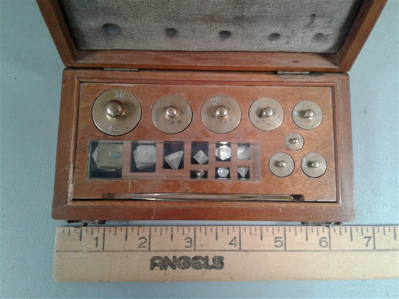 Vintage Weights in Wooden Box W/Latches