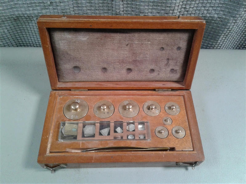 Vintage Weights in Wooden Box W/Latches