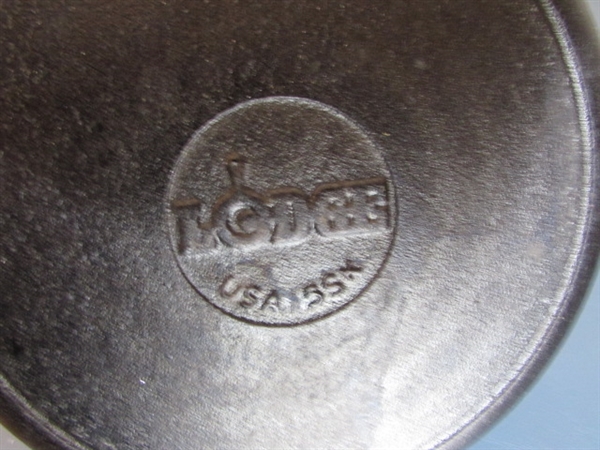 Lodge and Old Mountain Cast Iron Pans + 2 Trivets