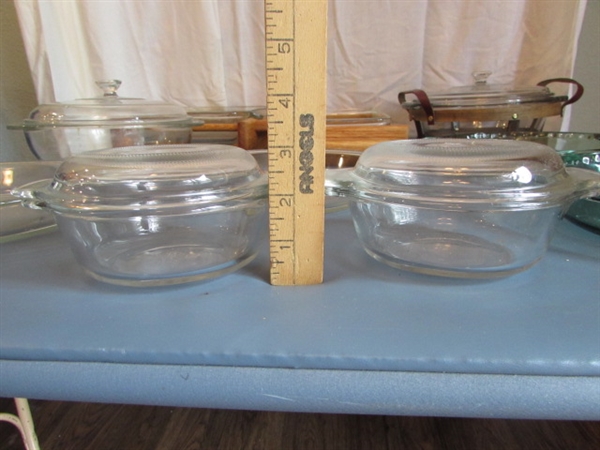Pyrex and Anchor Glassware W/Wood Carriers