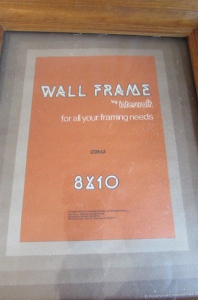 Wood Picture Frames in Various Sizes