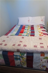 2 Quilts and 2 Pillows