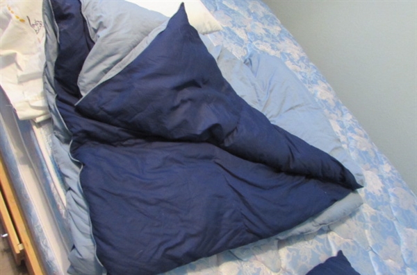 Twin Size Blue Down Feather Comforters & 2 Pillows