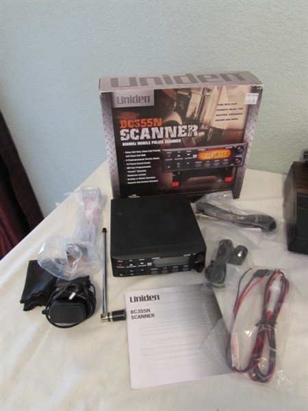 Uniden Bearcat Scanners and VTG Realistic Scanner