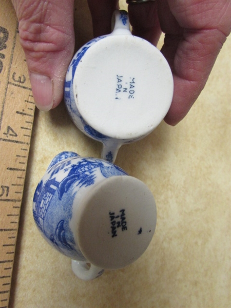VINTAGE/ANTIQUE MINIATURE TEA SET W/EXTRAS