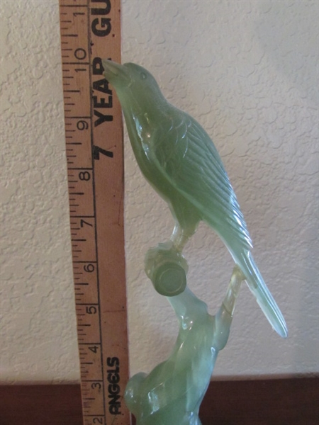 CARVED JADE BIRD STATUE