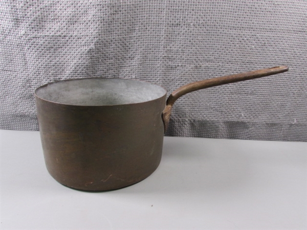 Copper Pot with Long Handled Scoop