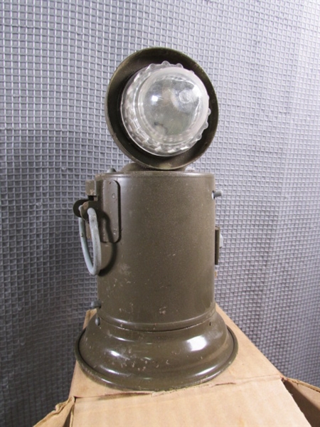 WWII Delta PowerFlare Hazard Lights/Flashers