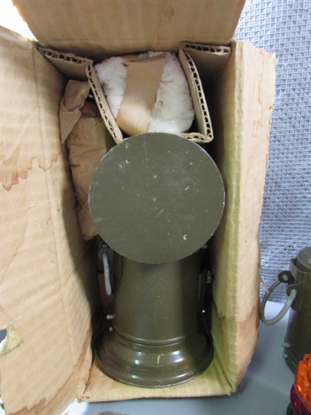 WWII Delta PowerFlare Hazard Lights/Flashers