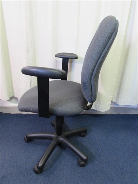 Adjustable Height Rolling Office Chair