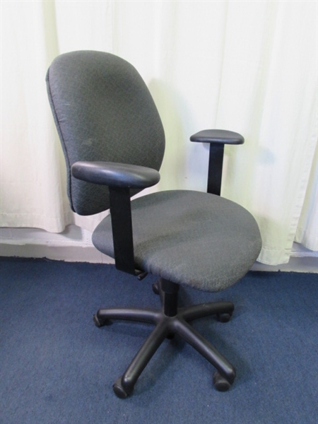 Adjustable Height Rolling Office Chair