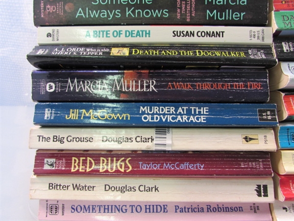 Large Lot of Books: Mysteries