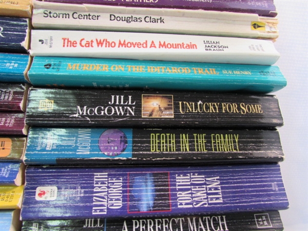 Large Lot of Books: Mysteries