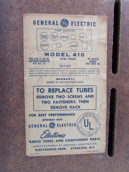 Vintage General Electric Model 410 Radio- Parts of Repair.