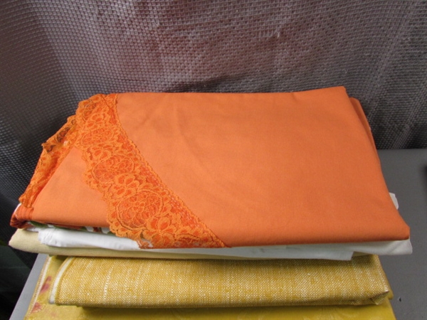 Table Cloths and Fabric Napkins