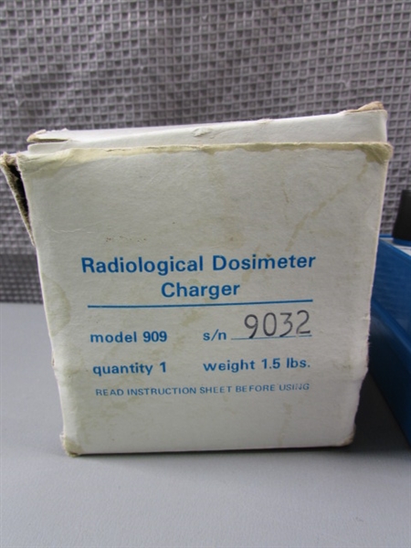 Dosimeter Charger model 909
