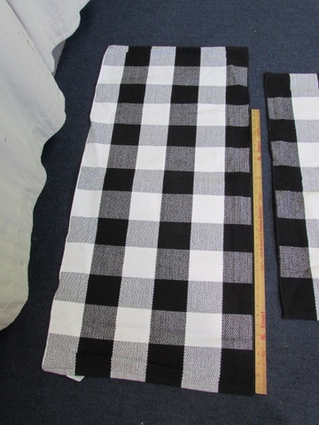 Pair of Checkered Mats