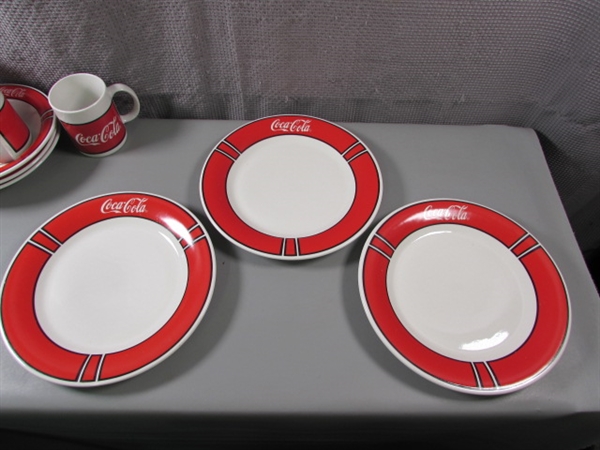 Coca-Cola 9 Piece Dinnerware Set