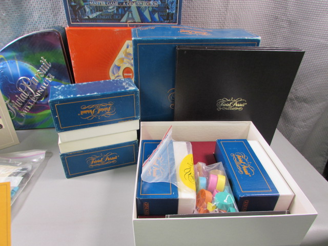 Lot Detail - Trivial Pursuit Games