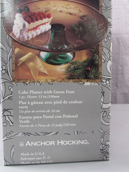New- Holiday Cheer Anchor Hocking Cake Platter with Green Foot