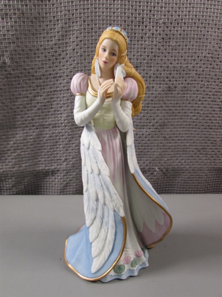 Lenox The Legendary Princess Collection: The Swan Princess and Snow White