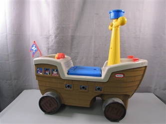 Little Tikes Play and Scoot Pirate Ship