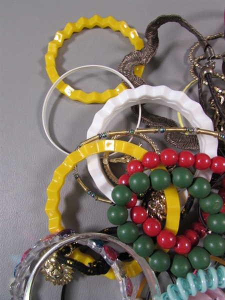 Fashion Jewelry - Grab Bag of Bracelets
